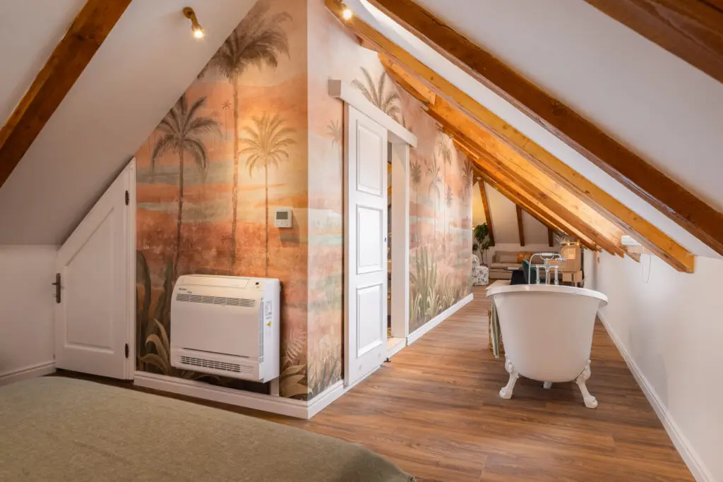 Sunset Grove Suite - Detail